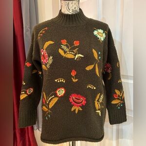 Cliche Fall Floral Embroidered Mock Turtleneck Wool Blend Sweater
